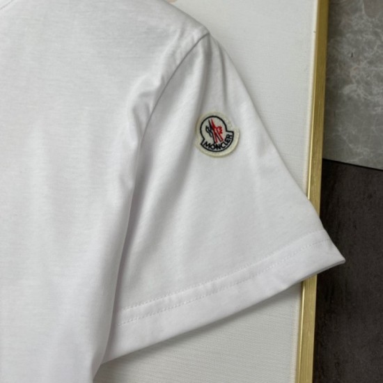 Limited release summer new men's T-shirt 2022SS MONCLER Moncler Limited release summer new men's T-shirt 2022SS MONCLER Moncler