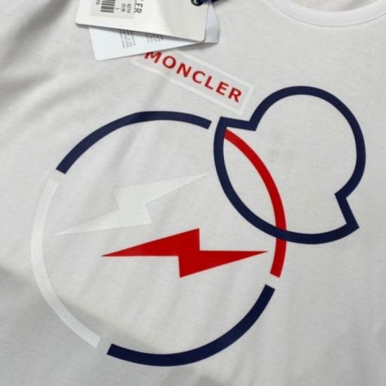 Don't miss this summer's new men's T-shirt 2022SS MONCLER Moncler Don't miss this summer's new men's T-shirt 2022SS MONCLER Moncler