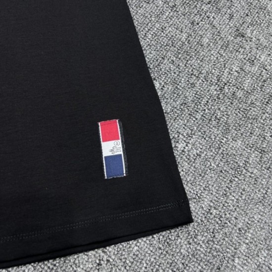 2022SS short-sleeved T-shirt spring and summer classic new MONCLER Moncler 2022SS short-sleeved T-shirt spring and summer classic new MONCLER Moncler