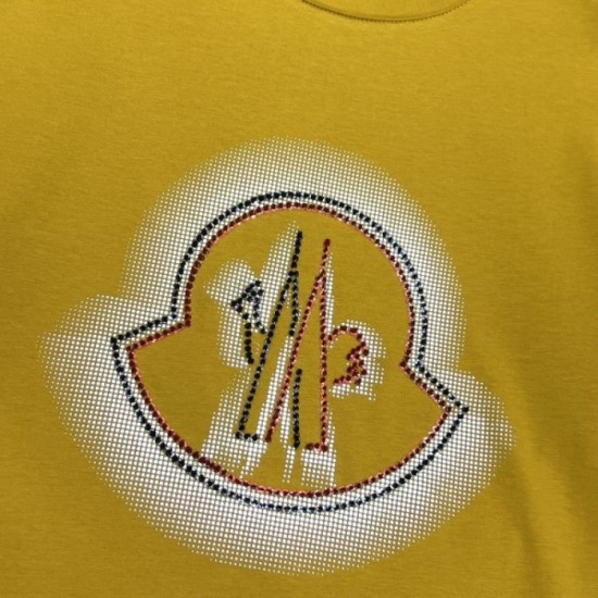 2022SS short-sleeved T-shirt is now available at a new price! MONCLER Moncler 2022SS short-sleeved T-shirt is now available at a new price! MONCLER Moncler