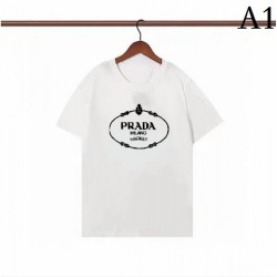 PRADA Prada 2022SS men's short-sleeved T-shirt is a popular model in Japan