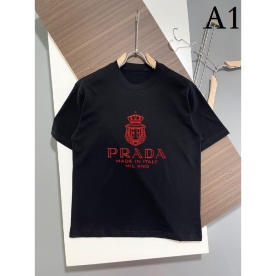 PRADA Prada 2022SS men's short-sleeved T-shirt is sure to be a big success this year PRADA Prada 2022SS men's short-sleeved T-shirt is sure to be a big success this year