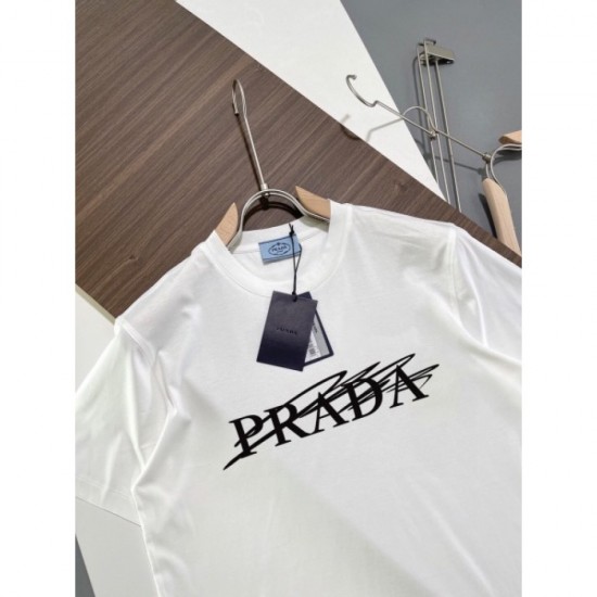 PRADA Prada 2022SS men's short-sleeved T-shirt The most popular product PRADA Prada 2022SS men's short-sleeved T-shirt The most popular product