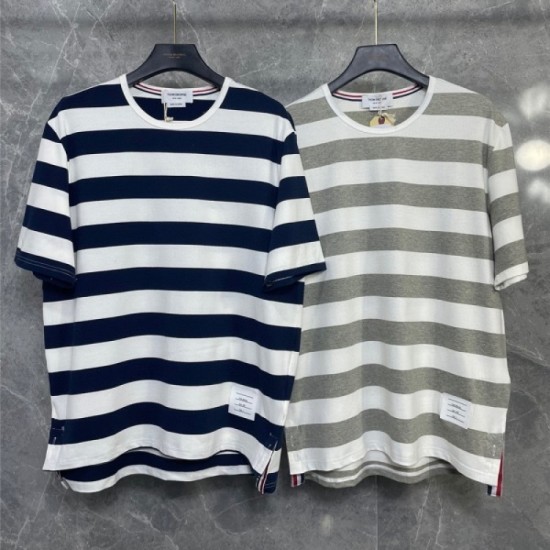 THOM BROWNE Men's Short Sleeve T-shirt 2022 New Sale As soon as possible Thom Browne THOM BROWNE Men's Short Sleeve T-shirt 2022 New Sale As soon as possible Thom Browne