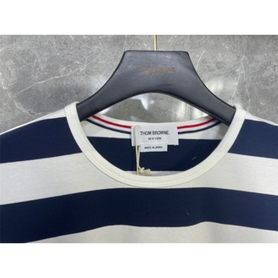 THOM BROWNE Men's Short Sleeve T-shirt 2022 New Sale As soon as possible Thom Browne THOM BROWNE Men's Short Sleeve T-shirt 2022 New Sale As soon as possible Thom Browne