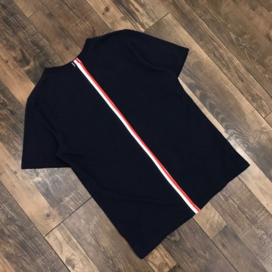 2022SS THOM BROWNE Thom Browne unisex short sleeve T-shirt attracting attention in early spring 2022SS THOM BROWNE Thom Browne unisex short sleeve T-shirt attracting attention in early spring