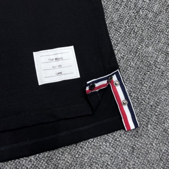 2022SS short-sleeved T-shirt this summer No. 1 THOM BROWNE Tom Brown 2022SS short-sleeved T-shirt this summer No. 1 THOM BROWNE Tom Brown