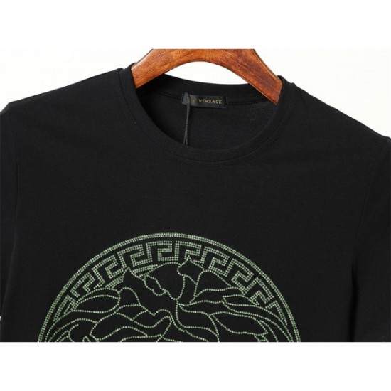 VERSACE Men's Short Sleeve T-shirt 2022 New This Season New Versace VERSACE Men's Short Sleeve T-shirt 2022 New This Season New Versace
