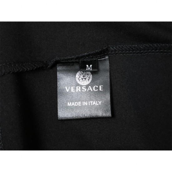 VERSACE Men's Short Sleeve T-shirt 2022 New This Season New Versace VERSACE Men's Short Sleeve T-shirt 2022 New This Season New Versace