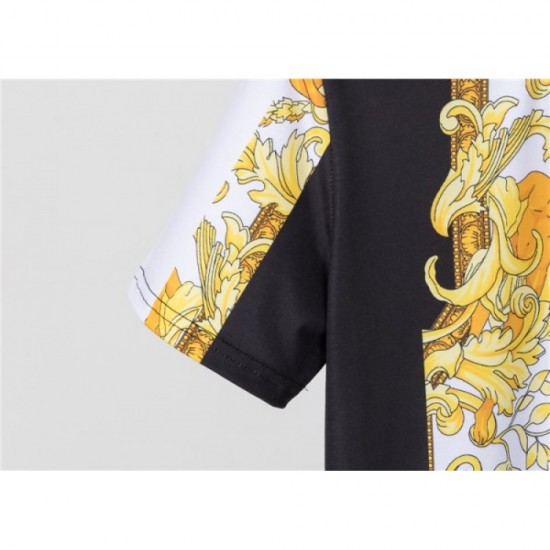 Men's T-shirts used by celebrities and celebrities 2022SS VERSACE Versace Men's T-shirts used by celebrities and celebrities 2022SS VERSACE Versace