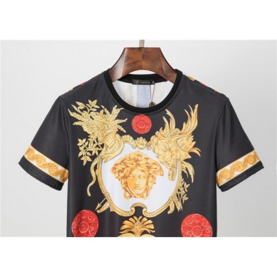 New summer men's T-shirt 2022SS VERSACE Versace inevitable hit this season New summer men's T-shirt 2022SS VERSACE Versace inevitable hit this season