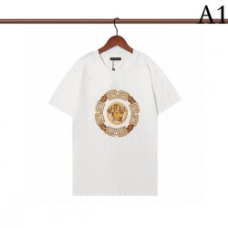 Eye-catching-Men's T-shirt with distinctive design 2022SS VERSACE Versace