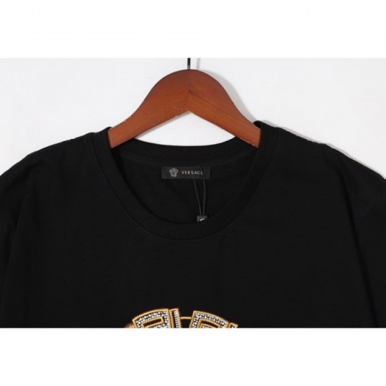 Eye-catching-Men's T-shirt with distinctive design 2022SS VERSACE Versace Eye-catching-Men's T-shirt with distinctive design 2022SS VERSACE Versace