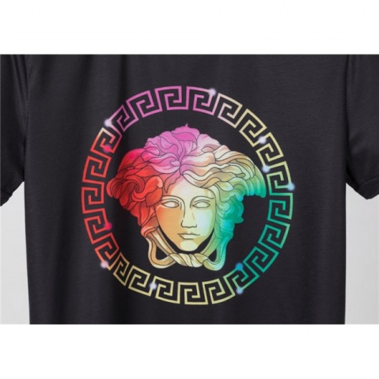 Unique items to play the leading role Men's T-shirt 2022SS VERSACE Versace Unique items to play the leading role Men's T-shirt 2022SS VERSACE Versace