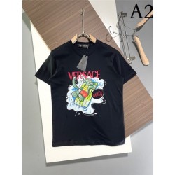 Essential items for fashion people Men's T-shirt 2022SS VERSACE Versace