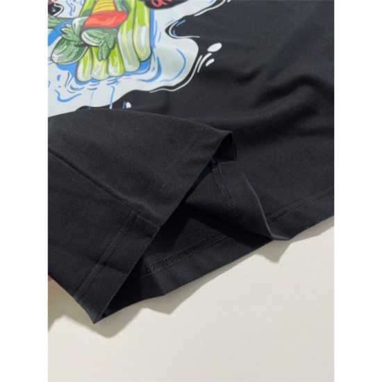 Essential items for fashion people Men's T-shirt 2022SS VERSACE Versace Essential items for fashion people Men's T-shirt 2022SS VERSACE Versace