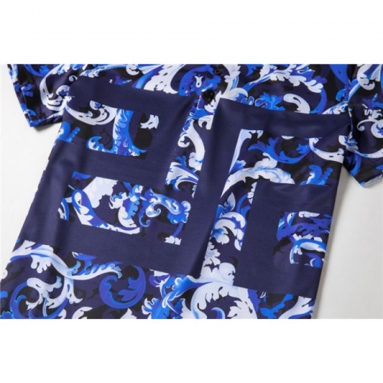 Sold out There is no doubt that it will be a big success in the summer Men's T-shirt 2022SS VERSACE Versace Sold out There is no doubt that it will be a big success in the summer Men's T-shirt 2022SS VERSACE Versace