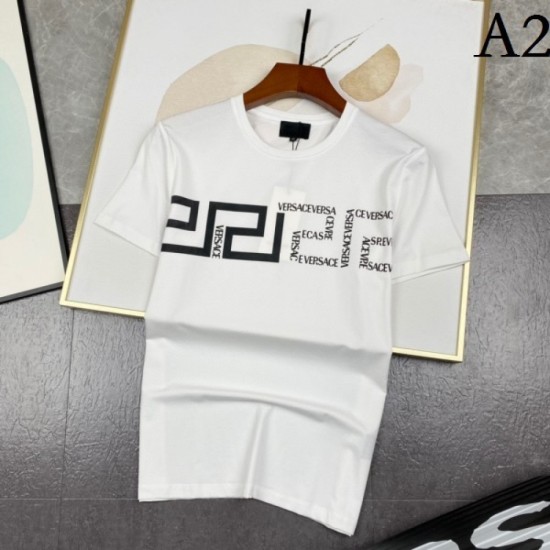 Nice design unstocked brand men's T-shirt 2022SS VERSACE Versace Nice design unstocked brand men's T-shirt 2022SS VERSACE Versace