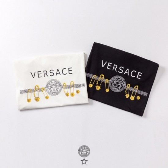 VERSACE Versace 2022SS men's short-sleeved T-shirt restocked VERSACE Versace 2022SS men's short-sleeved T-shirt restocked