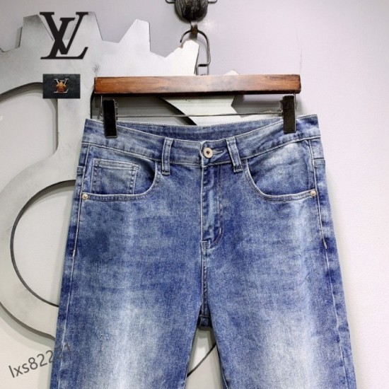 Item sold out immediately Men's jeans 2022SS LOUIS VUITTON Louis Vuitton Item sold out immediately Men's jeans 2022SS LOUIS VUITTON Louis Vuitton