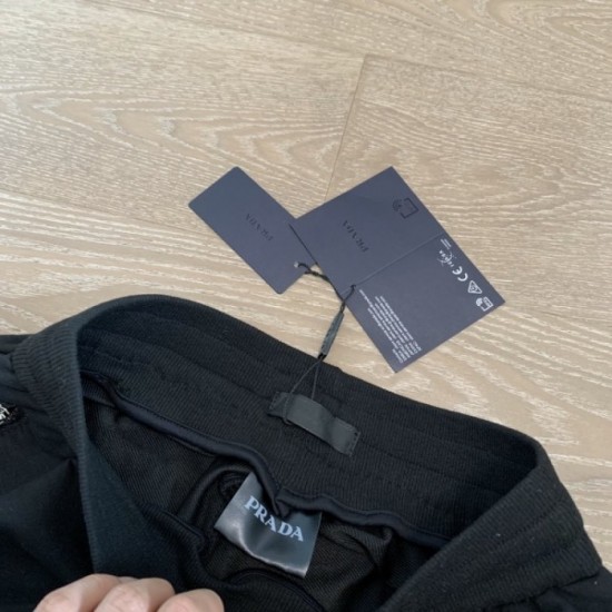 2022SS Surprisingly compatible PRADA Prada unisex shot pants 2022SS Surprisingly compatible PRADA Prada unisex shot pants