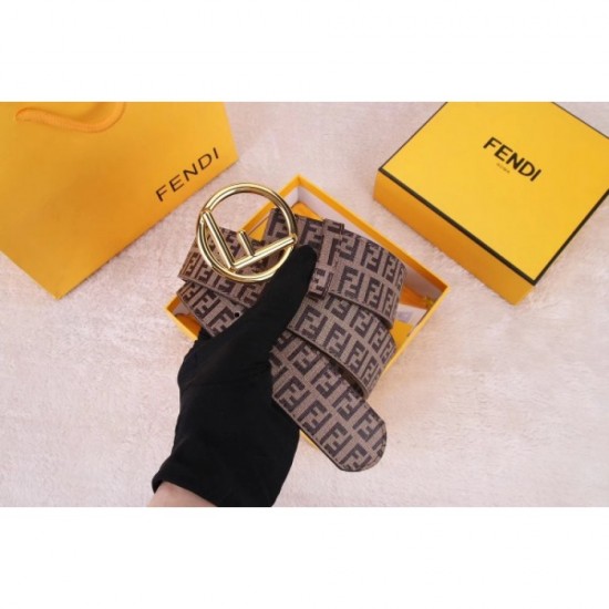 FENDI Fendi 2022SS belt This spring and summer should be noted FENDI Fendi 2022SS belt This spring and summer should be noted