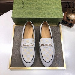 Those who want a classic GUCCI Gucci 2022AW business shoes