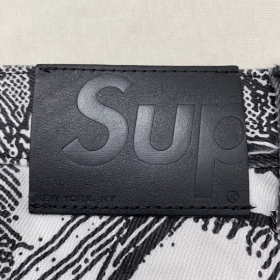 SUPREME Supreme 2022SS Denim shorts aiming for fashionable advanced SUPREME Supreme 2022SS Denim shorts aiming for fashionable advanced