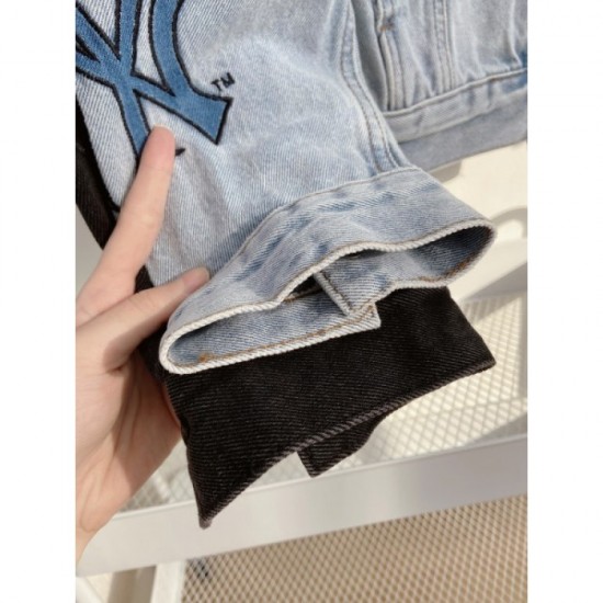 SUPREME Supreme 2022SS Fashion feeling soars! Denim Jacket SUPREME Supreme 2022SS Fashion feeling soars! Denim Jacket