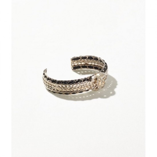Japanese non-arrival extreme popularity CHANEL Chanel 2022AW bracelet Japanese non-arrival extreme popularity CHANEL Chanel 2022AW bracelet