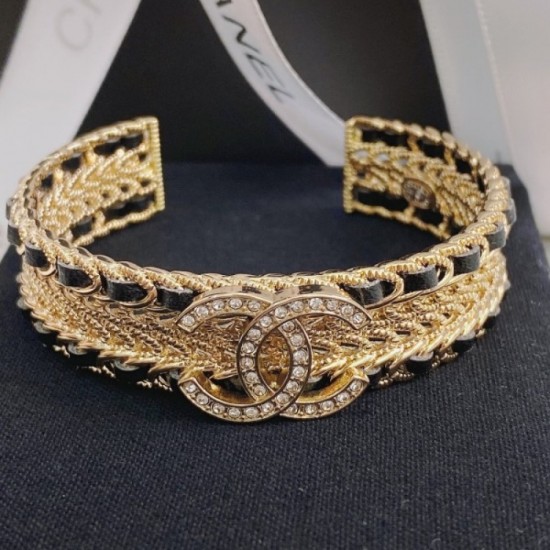 Japanese non-arrival extreme popularity CHANEL Chanel 2022AW bracelet Japanese non-arrival extreme popularity CHANEL Chanel 2022AW bracelet