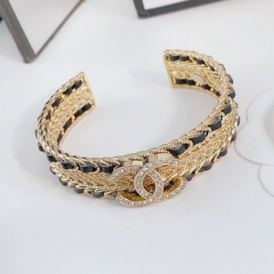 Japanese non-arrival extreme popularity CHANEL Chanel 2022AW bracelet Japanese non-arrival extreme popularity CHANEL Chanel 2022AW bracelet
