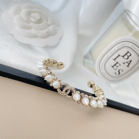 The strongest item in autumn CHANEL Chanel 2022AW bracelet The strongest item in autumn CHANEL Chanel 2022AW bracelet