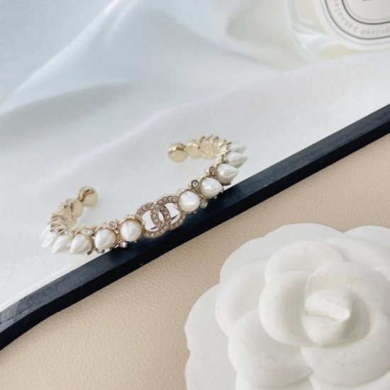 The strongest item in autumn CHANEL Chanel 2022AW bracelet The strongest item in autumn CHANEL Chanel 2022AW bracelet