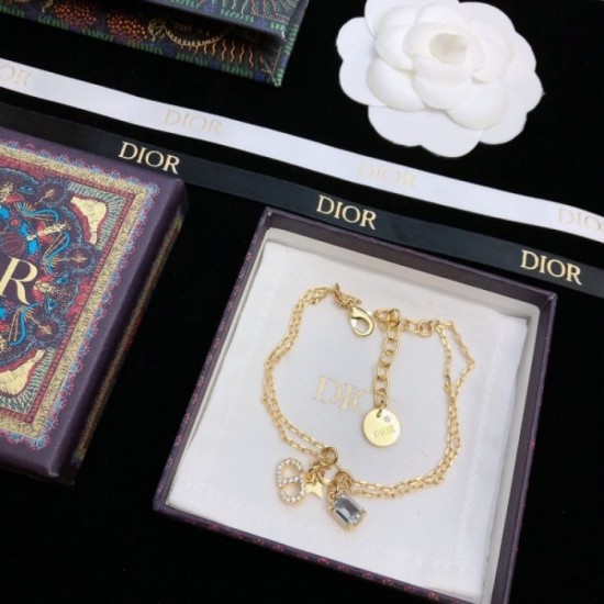 DIOR Dior 2022AW bracelet that is active every season DIOR Dior 2022AW bracelet that is active every season