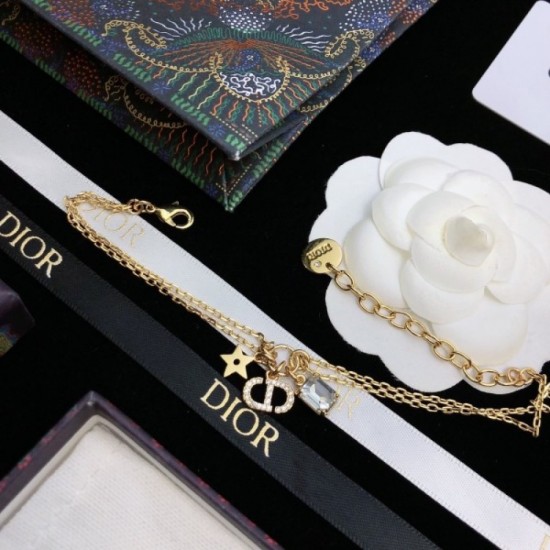 DIOR Dior 2022AW bracelet that is active every season DIOR Dior 2022AW bracelet that is active every season