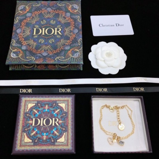 DIOR Dior 2022AW bracelet that is active every season DIOR Dior 2022AW bracelet that is active every season