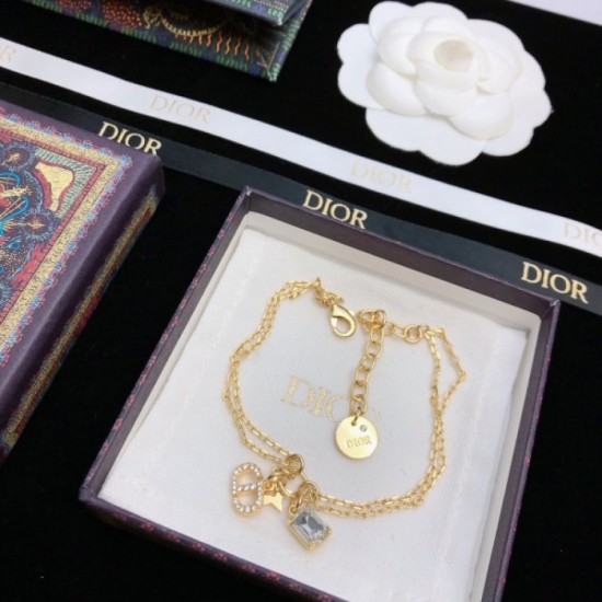 DIOR Dior 2022AW bracelet that is active every season DIOR Dior 2022AW bracelet that is active every season