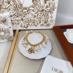 Conspicuous fresh popular new DIOR Dior 2022AW bracelet