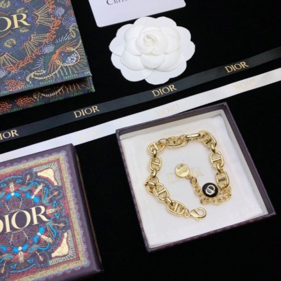 Gentle luxury popular color DIOR Dior 2022AW bracelet Gentle luxury popular color DIOR Dior 2022AW bracelet