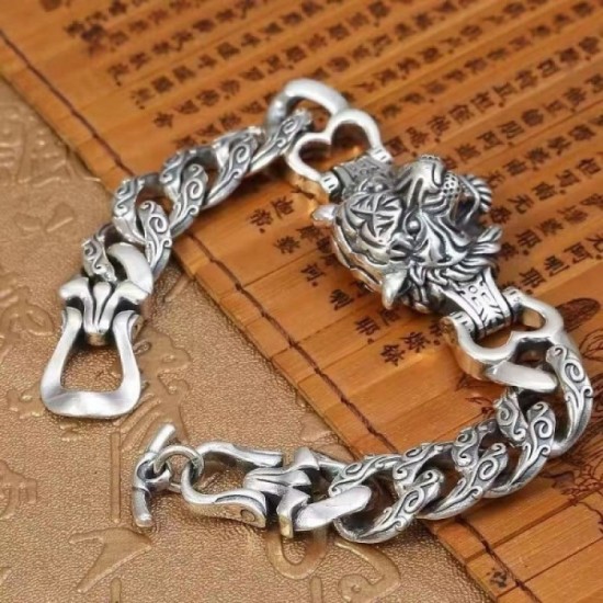Autumn must-have item GUCCI Gucci 2022AW bracelet Autumn must-have item GUCCI Gucci 2022AW bracelet