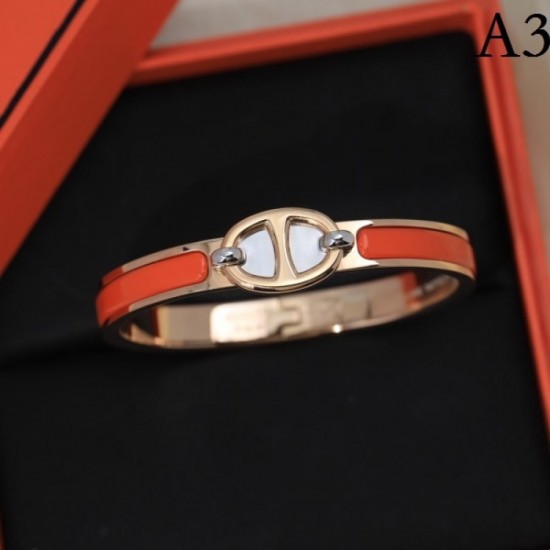 New limited edition HERMES Hermes 2022AW bracelet New limited edition HERMES Hermes 2022AW bracelet