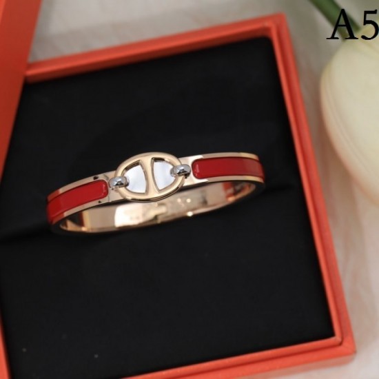 New limited edition HERMES Hermes 2022AW bracelet New limited edition HERMES Hermes 2022AW bracelet
