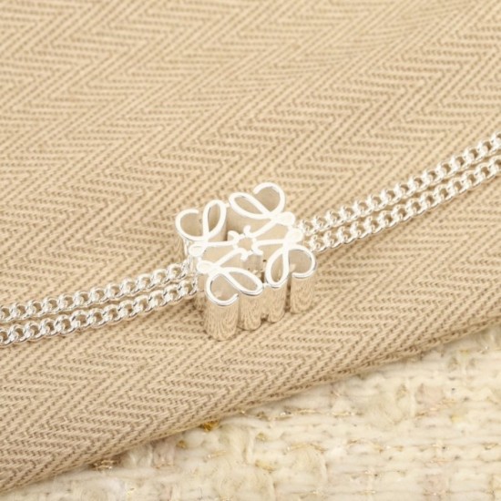 New masterpiece LOEWE Loewe 2022AW bracelet with high calls New masterpiece LOEWE Loewe 2022AW bracelet with high calls