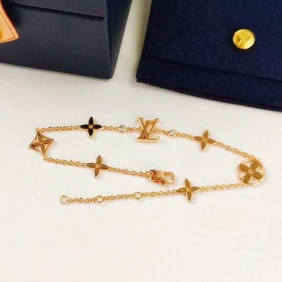 LOUIS VUITTON Louis Vuitton 2022SS bracelet magazine publication item LOUIS VUITTON Louis Vuitton 2022SS bracelet magazine publication item