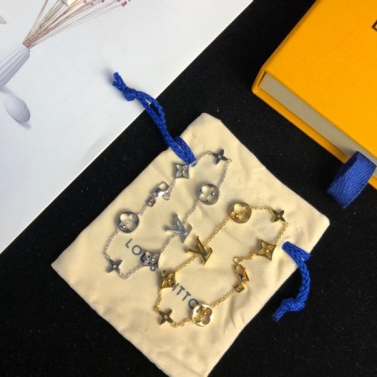 LOUIS VUITTON Louis Vuitton 2022SS bracelet Spring-like seasonal feeling LOUIS VUITTON Louis Vuitton 2022SS bracelet Spring-like seasonal feeling