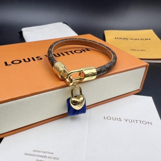 LOUIS VUITTON Louis Vuitton 2022SS bracelet Both are popular LOUIS VUITTON Louis Vuitton 2022SS bracelet Both are popular