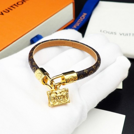 LOUIS VUITTON Louis Vuitton 2022SS bracelet recommended coordinator LOUIS VUITTON Louis Vuitton 2022SS bracelet recommended coordinator