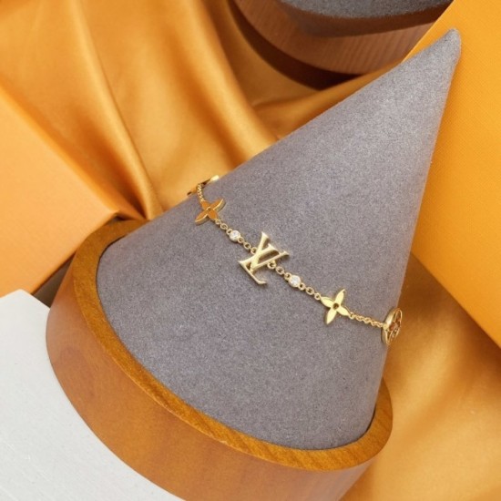 LOUIS VUITTON Louis Vuitton 2022SS bracelet increasing attention LOUIS VUITTON Louis Vuitton 2022SS bracelet increasing attention