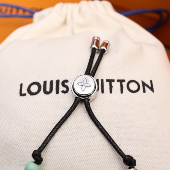 This autumn's big favorite LOUIS VUITTON Louis Vuitton 2022AW bracelet This autumn's big favorite LOUIS VUITTON Louis Vuitton 2022AW bracelet